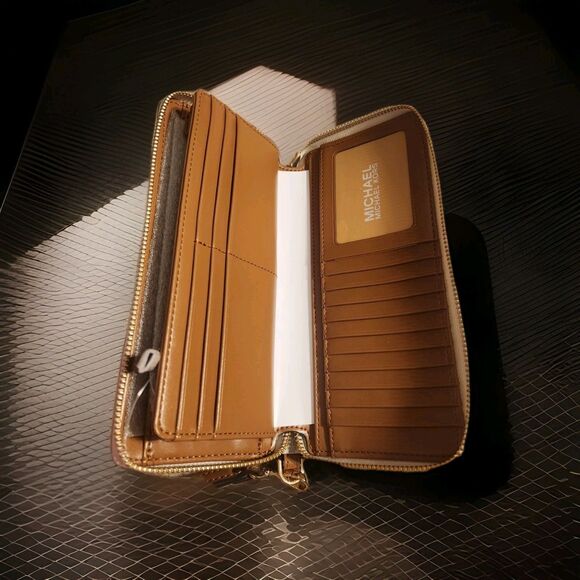 Michael Kors Jet Set Travel Double Zip Wristlet - Vanilla - Picture 2 of 5